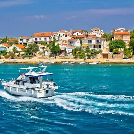 Apartment In With Balcony, Air Conditioning, Wifi, Washing Machine 4834-2