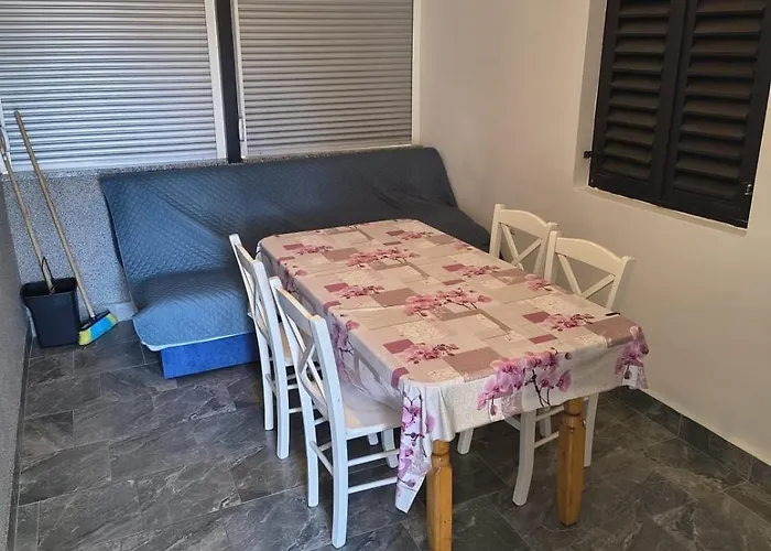 In With Balcony, Air Conditioning, Wifi, Washing Machine 4834-2 דירה *