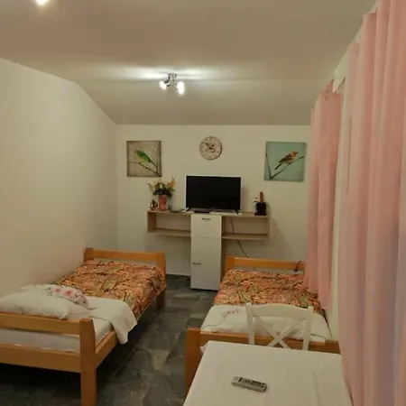 In With Balcony, Air Conditioning, Wifi, Washing Machine 4834-2 * Ždrelac