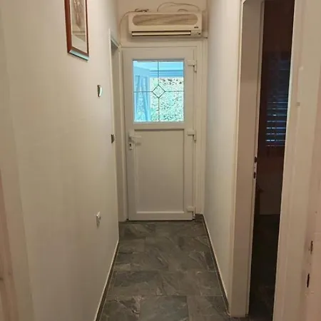 In With Balcony, Air Conditioning, Wifi, Washing Machine 4834-2 * Ždrelac