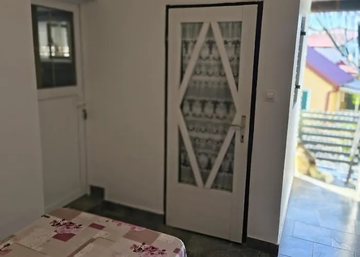 In With Balcony, Air Conditioning, Wifi, Washing Machine 4834-2 Апартаменты *